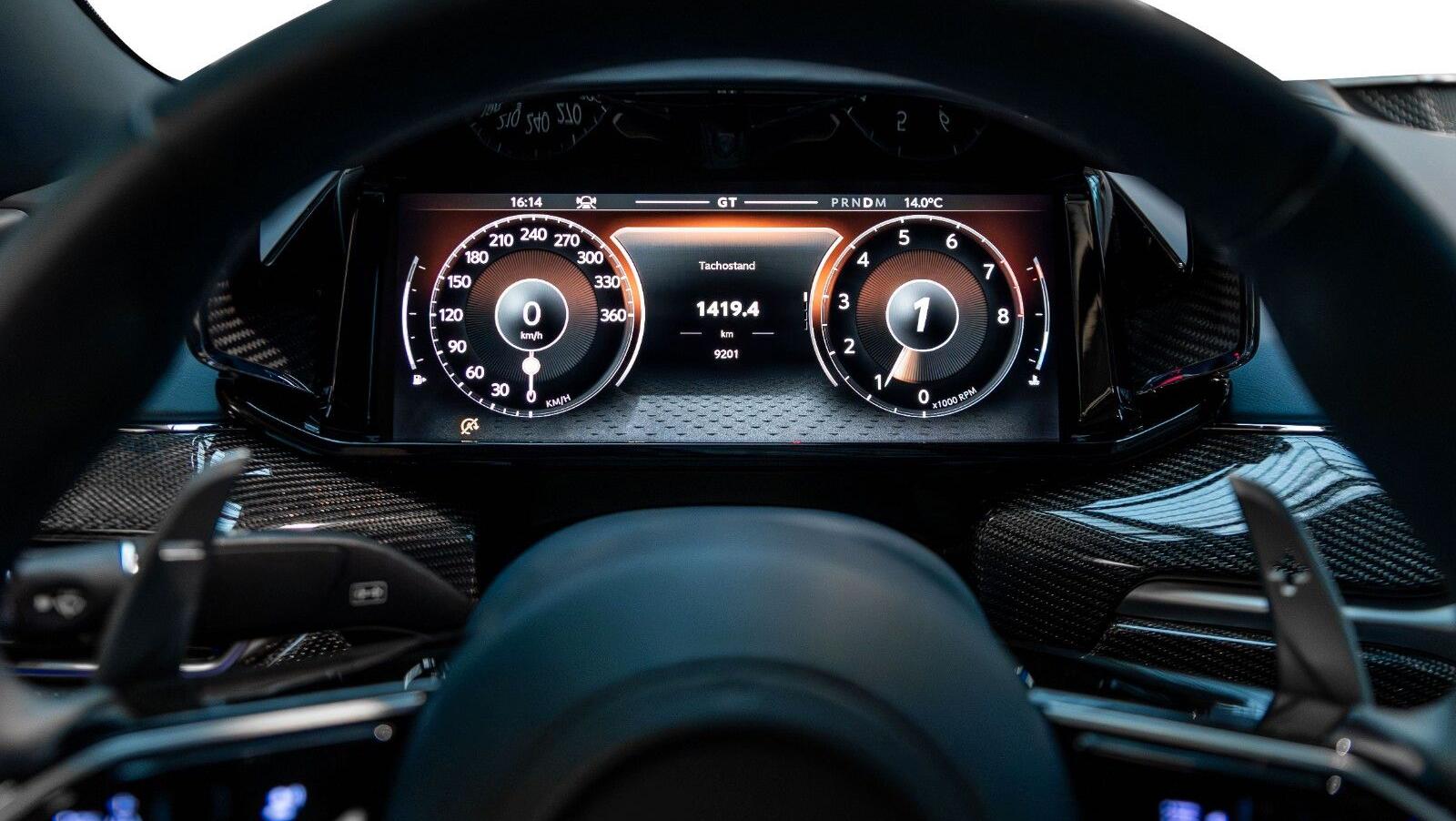 Vanquish | Full Spec | Full Carbon Exterior