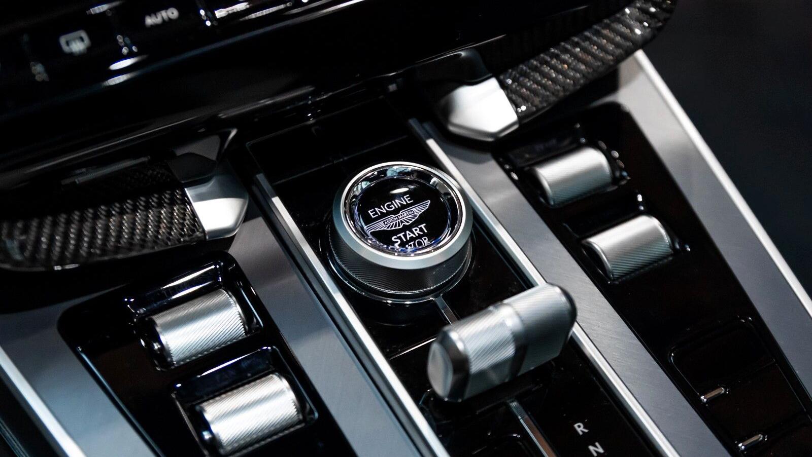 Vanquish | Full Spec | Full Carbon Exterior
