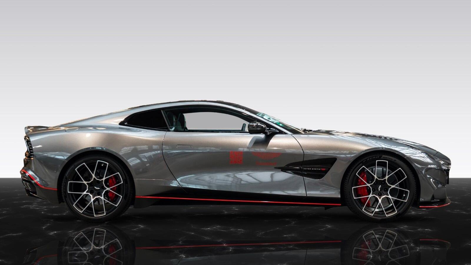 Vanquish | Full Spec | Full Carbon Exterior