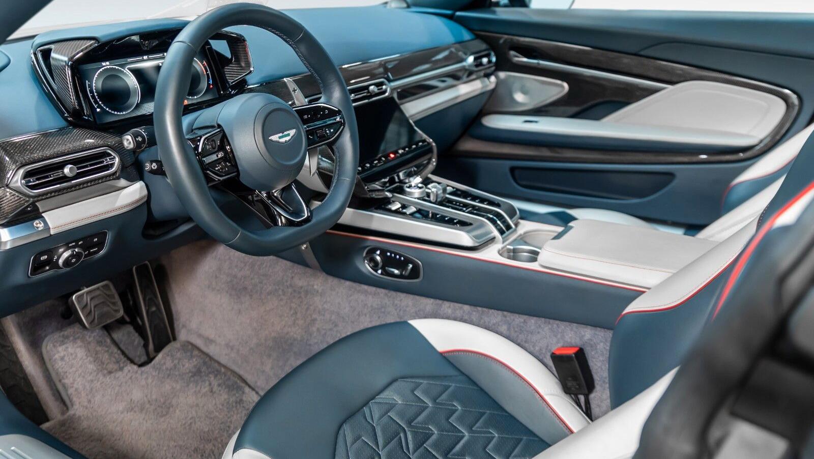 Vanquish | Full Spec | Full Carbon Exterior