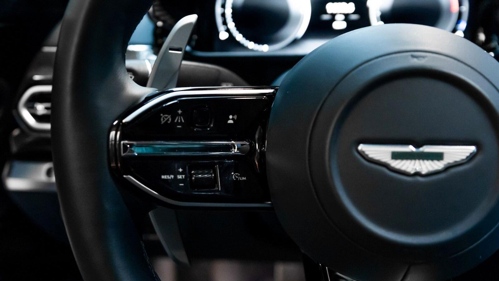 Vanquish | Full Spec | Full Carbon Exterior