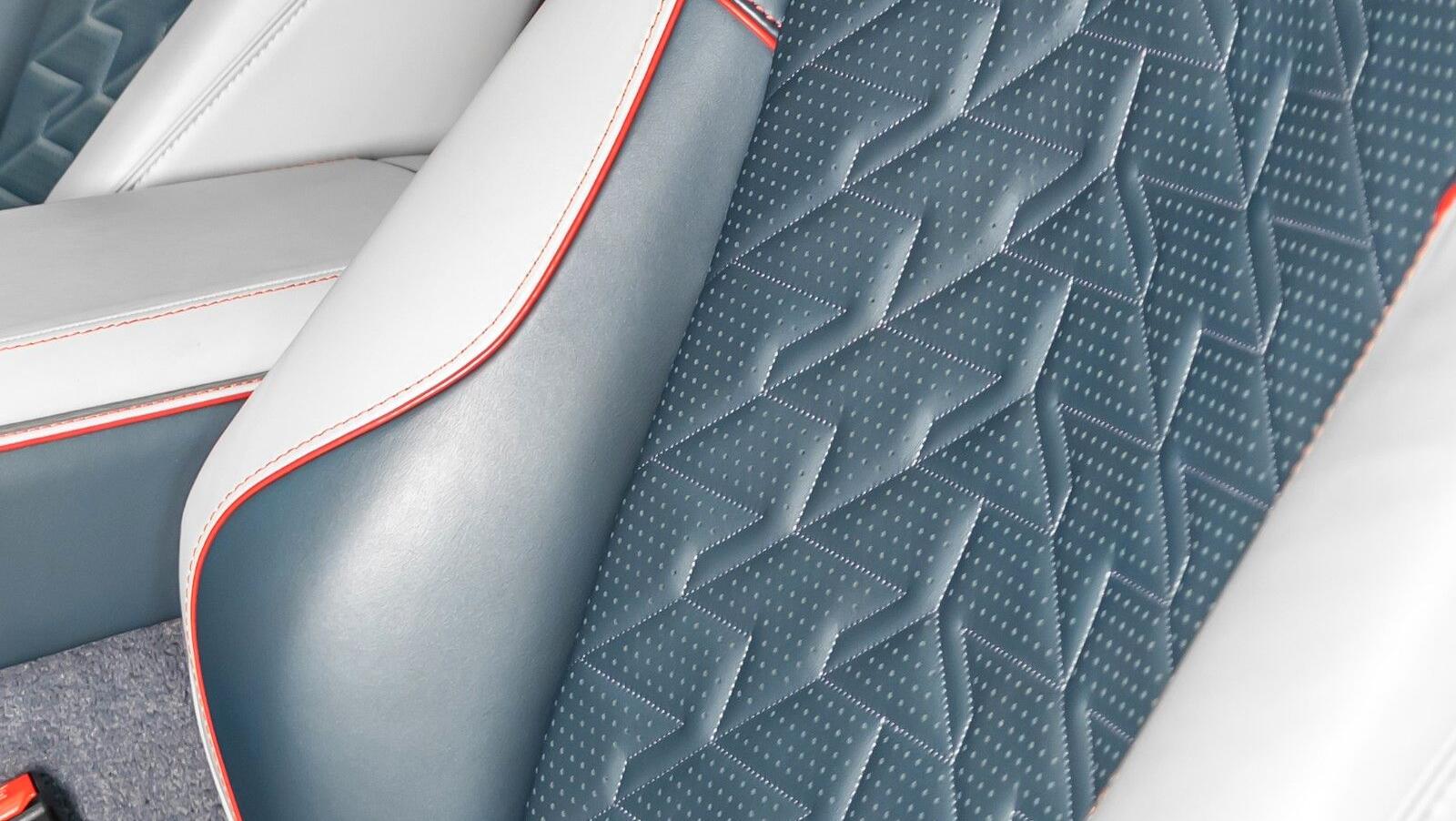 Vanquish | Full Spec | Full Carbon Exterior