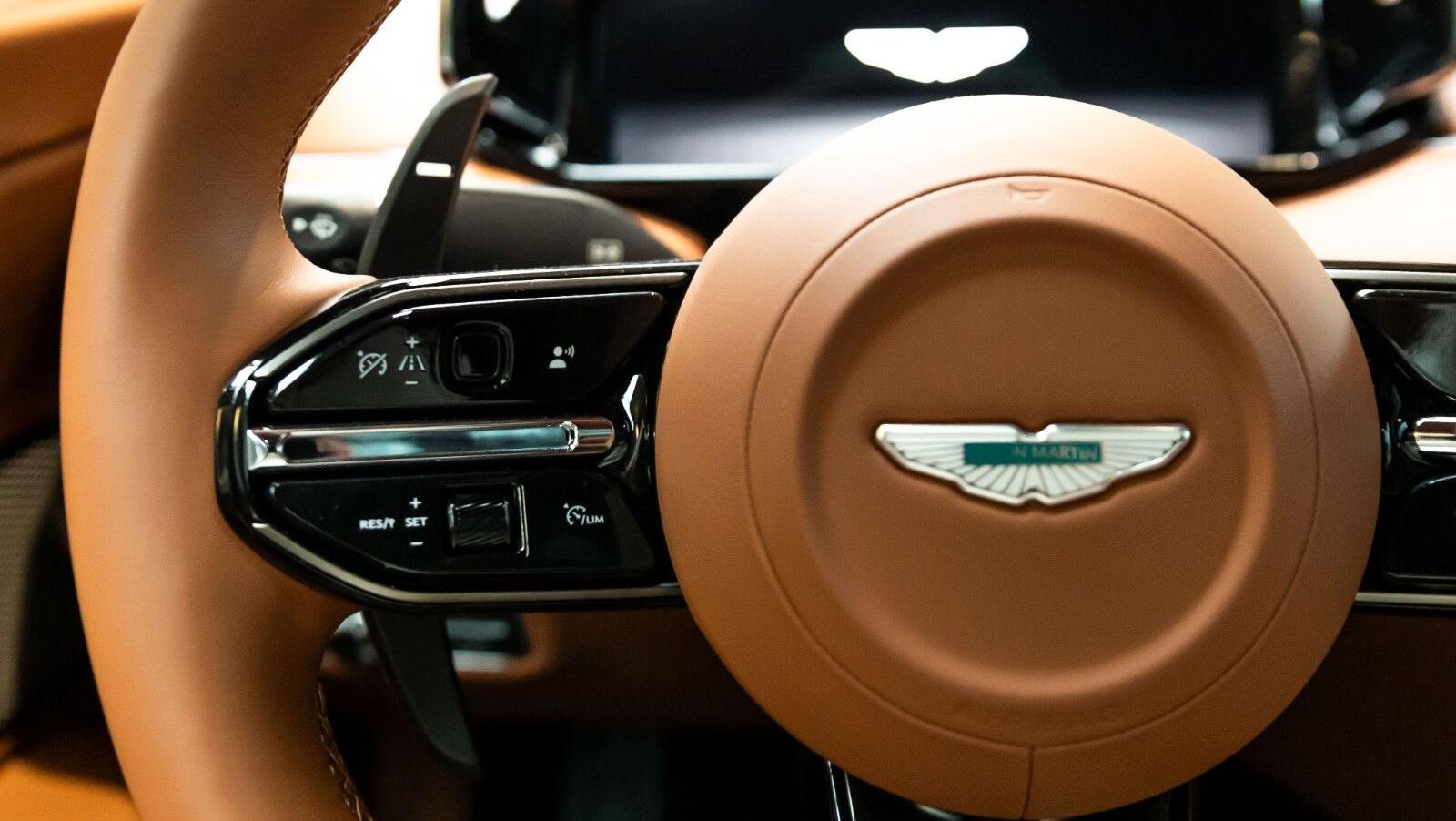 Vanquish | Q Paint | Carbon Gloss Exterior