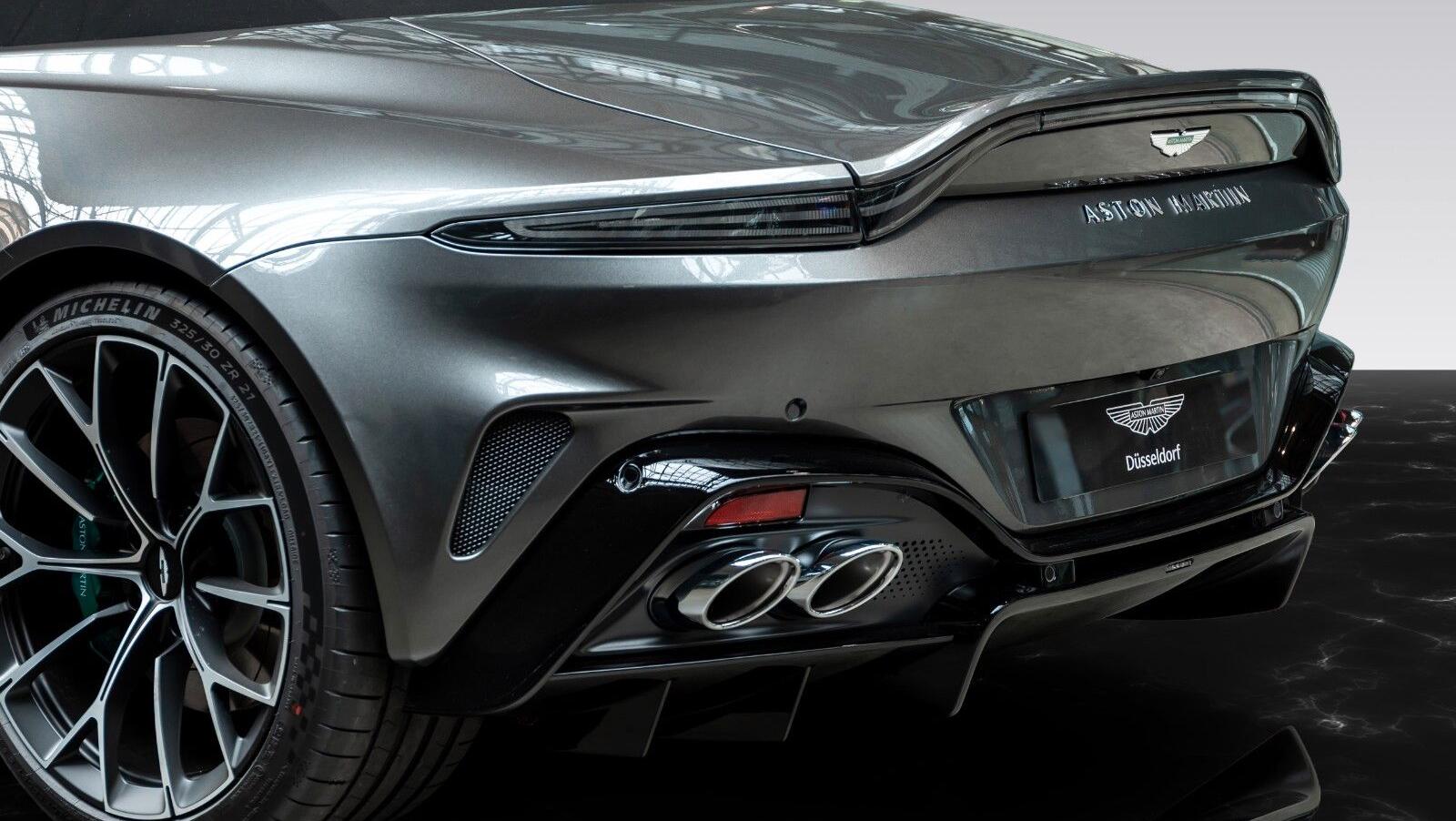 V8 Vantage Roadster | Bowers&Wilkins | Carbon