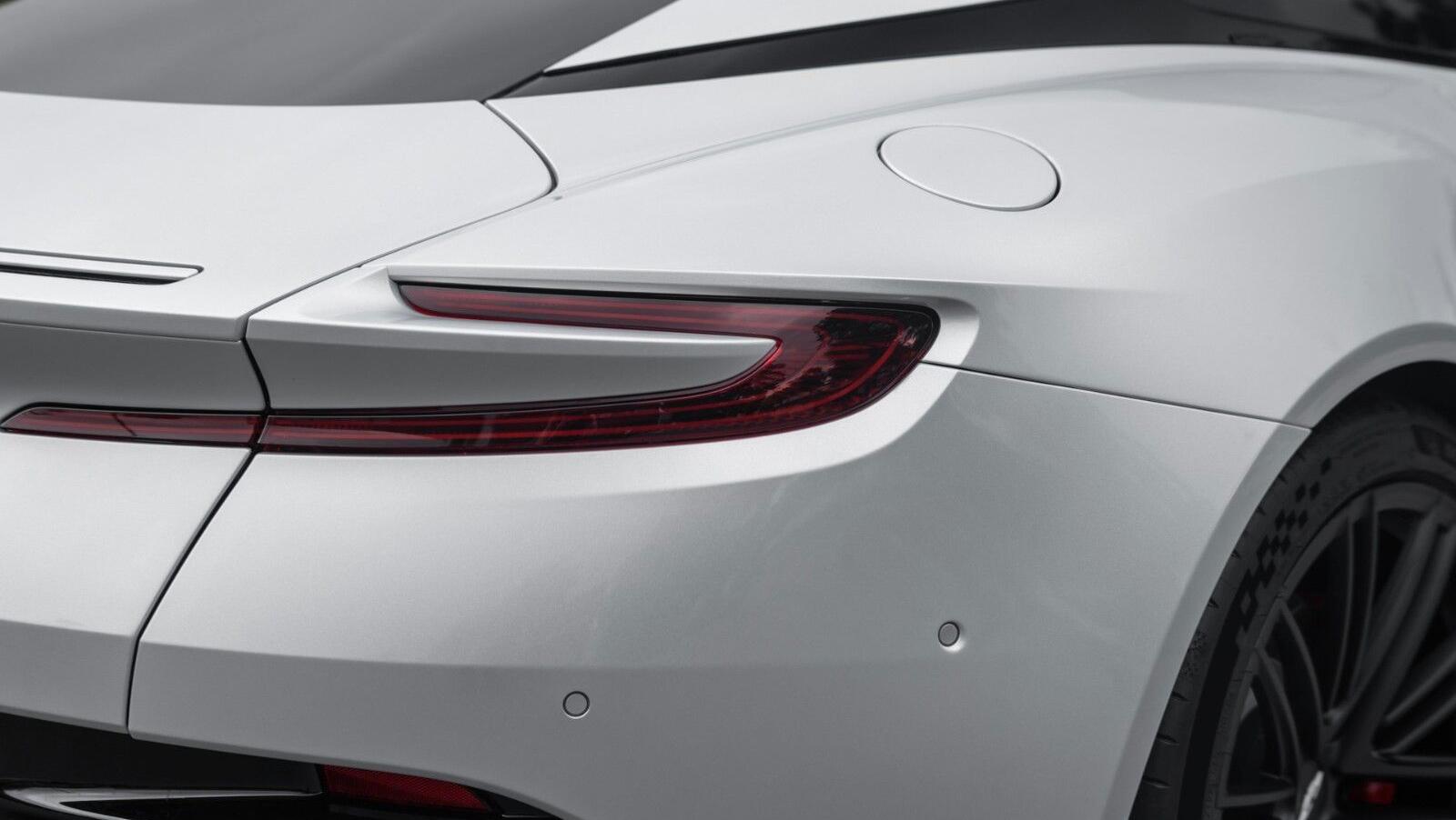 DB12 | Lightning Silver | Int. Duotone
