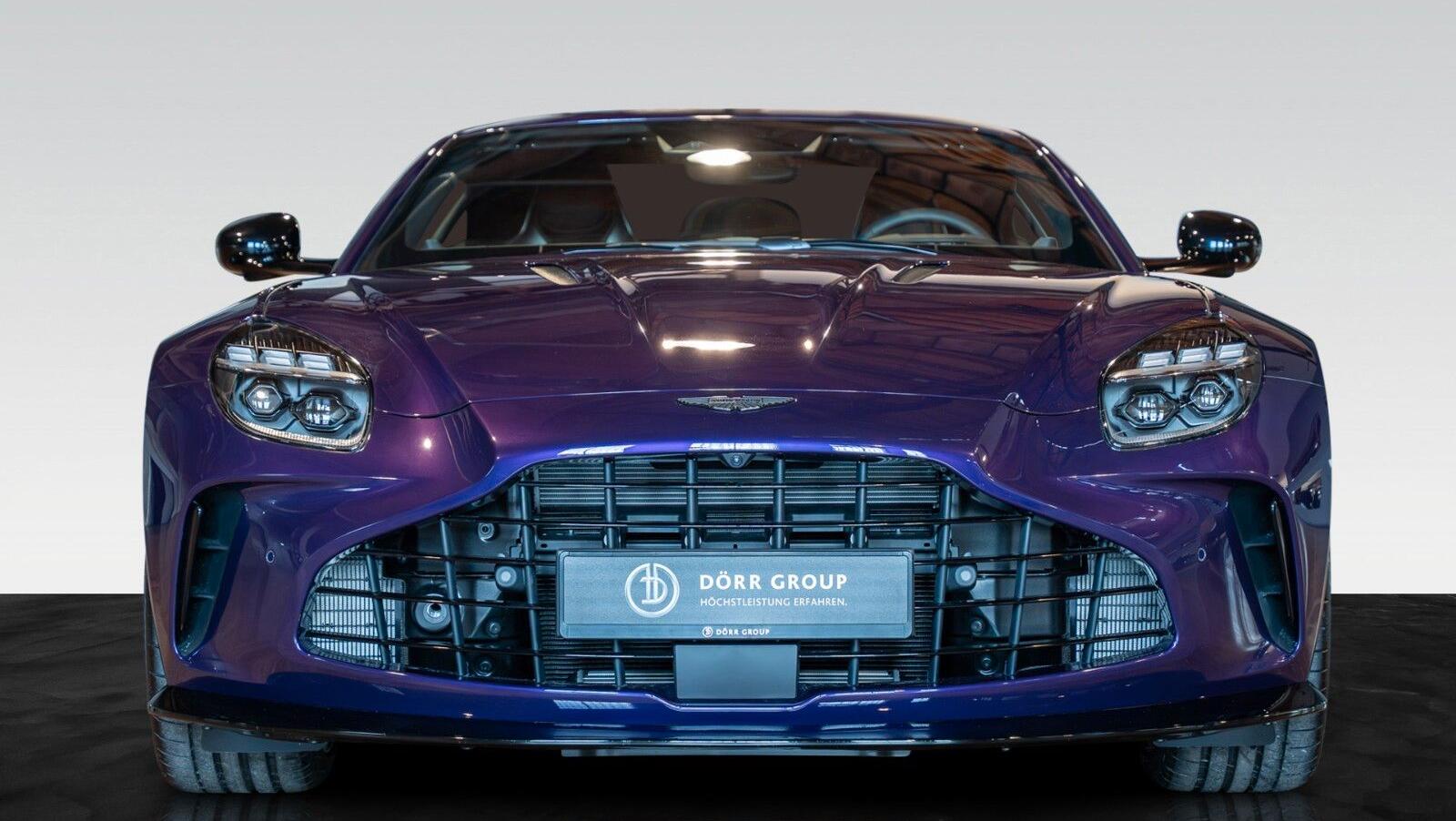 Vantage MY25 | Carbon FIbre Performance Seat
