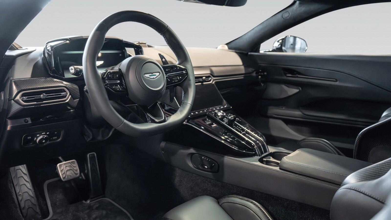 Vantage MY25 | Carbon FIbre Performance Seat