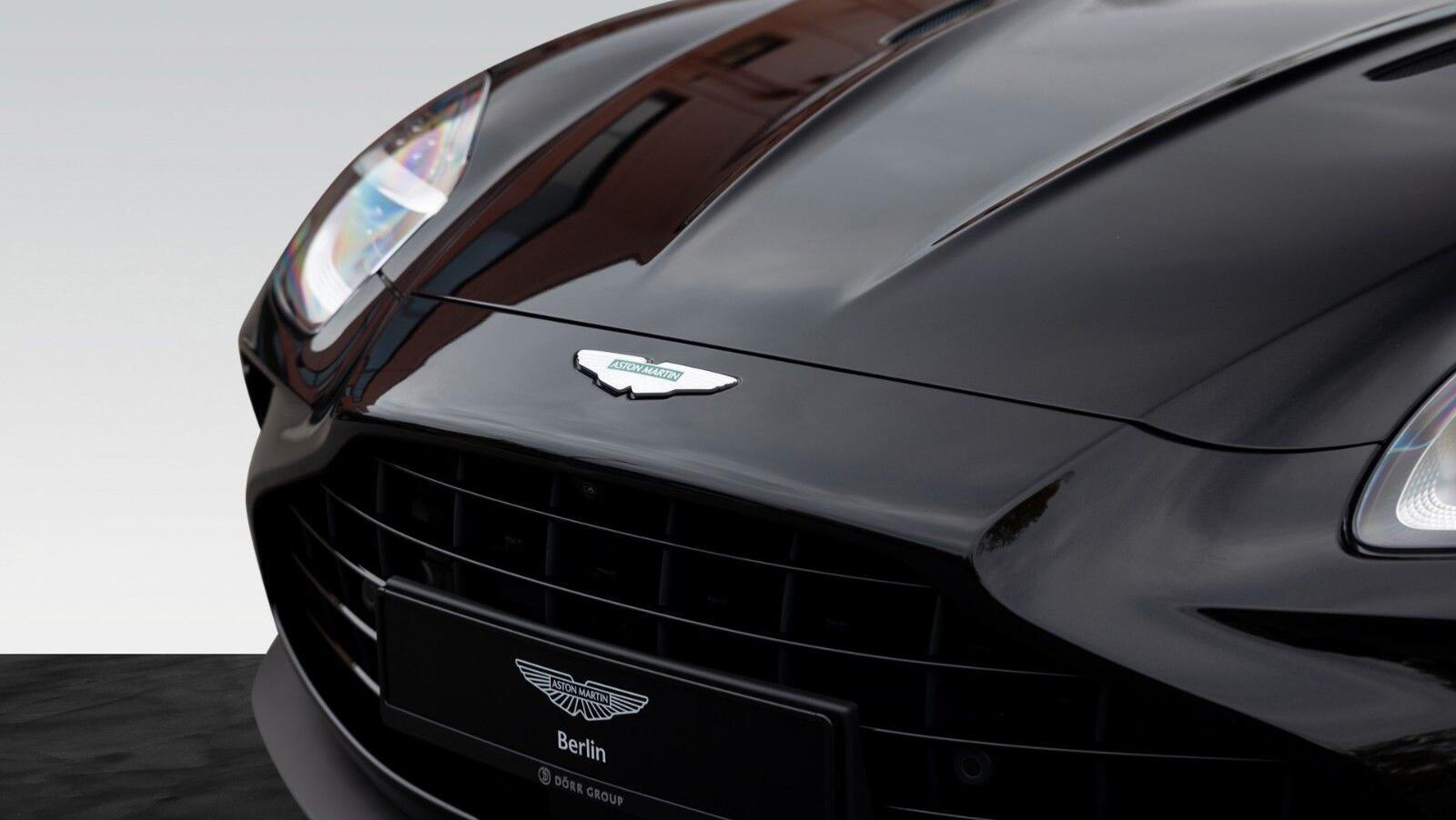 Vantage MY25 | Onyx Black