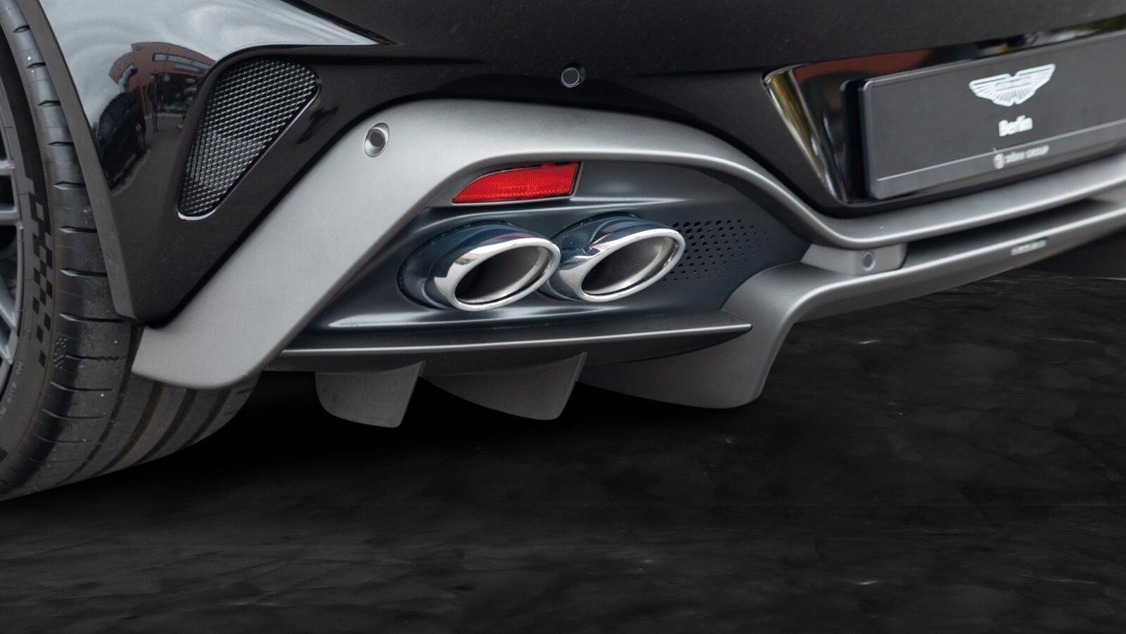 Vantage MY25 | Onyx Black
