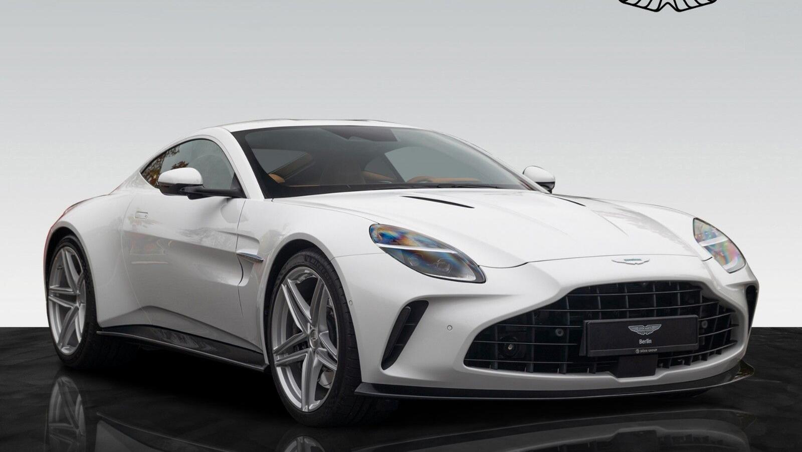 Vantage MY25 | Zenith White