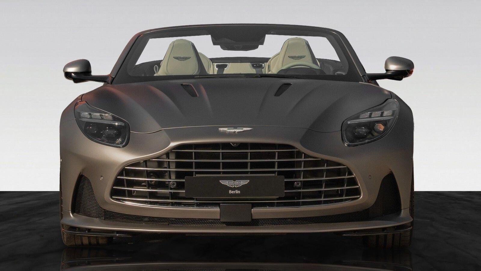 DB12 Volante | Black Pack | Bronze Rims