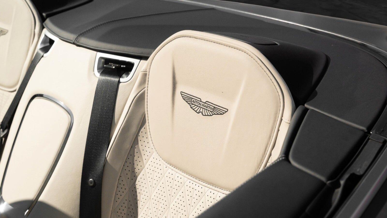 DB12 Volante | Black Pack | Bronze Rims