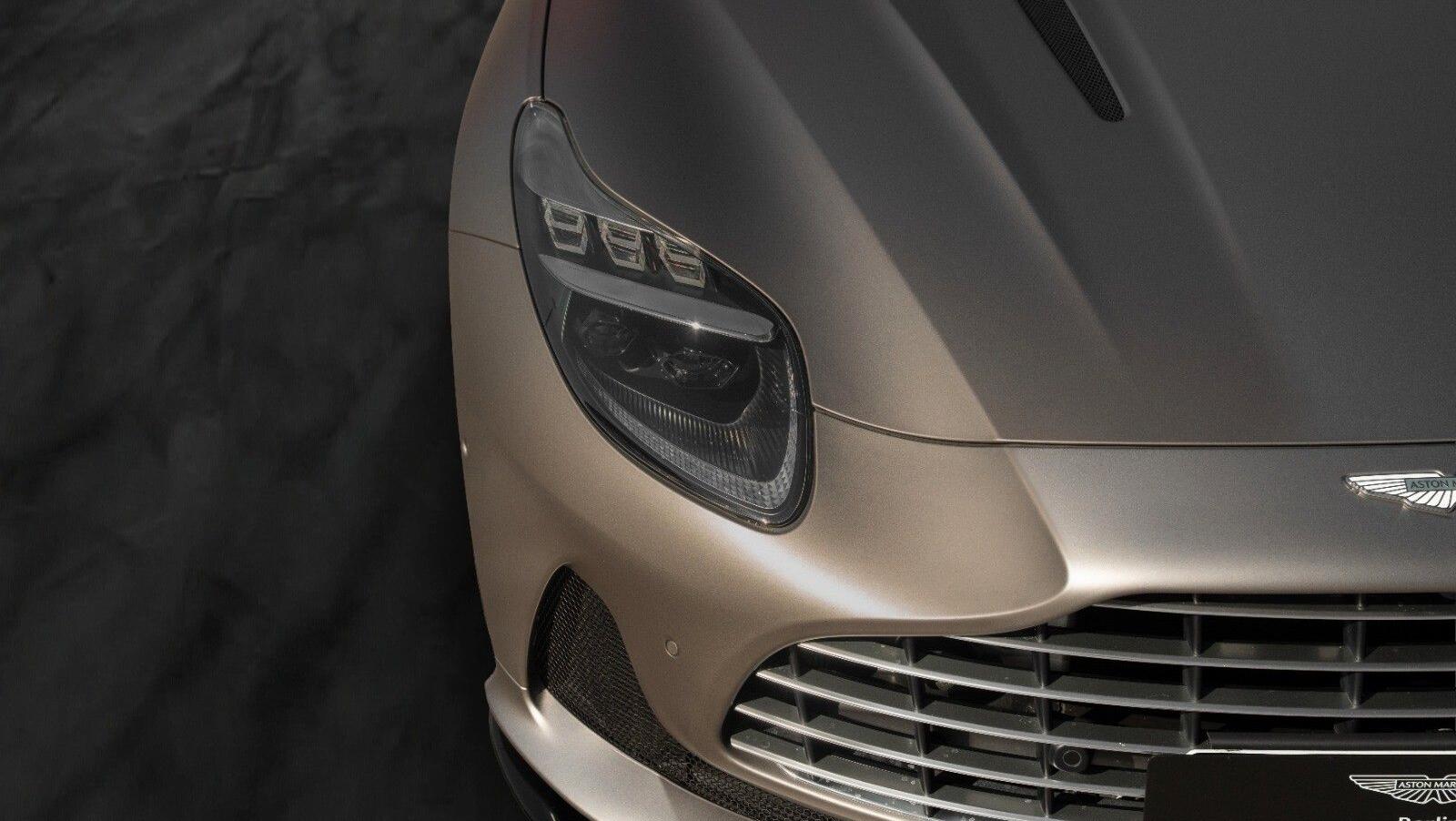 DB12 Volante | Black Pack | Bronze Rims