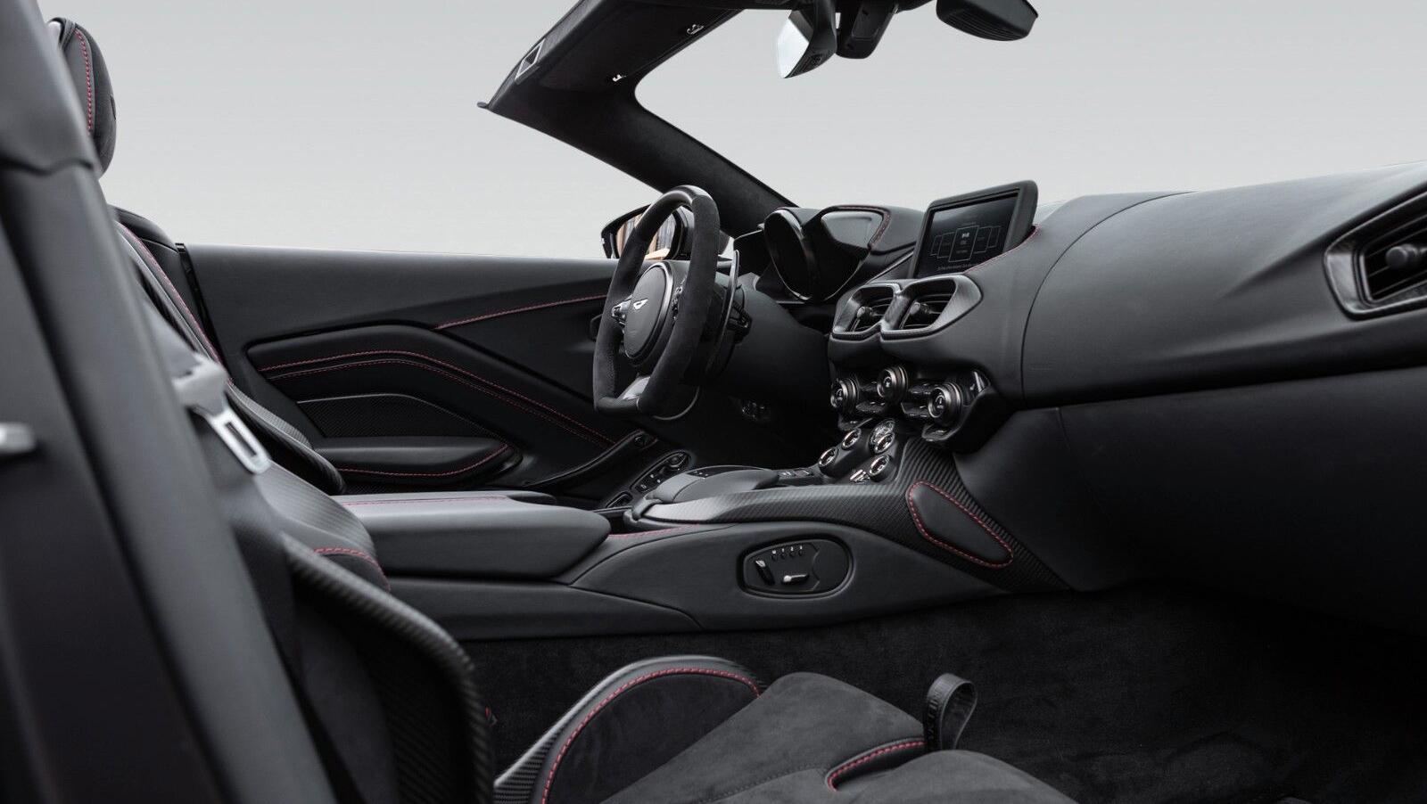 V12 Vantage Roadster | Carbon Exterior | Satin