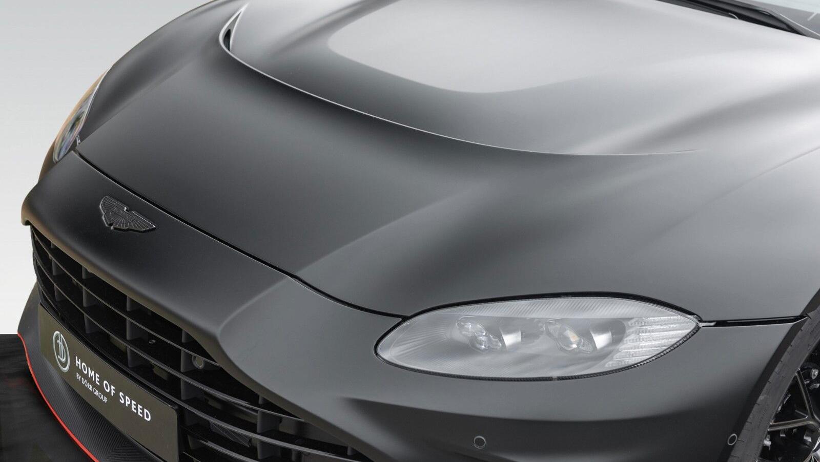V12 Vantage Roadster | Carbon Exterior | Satin