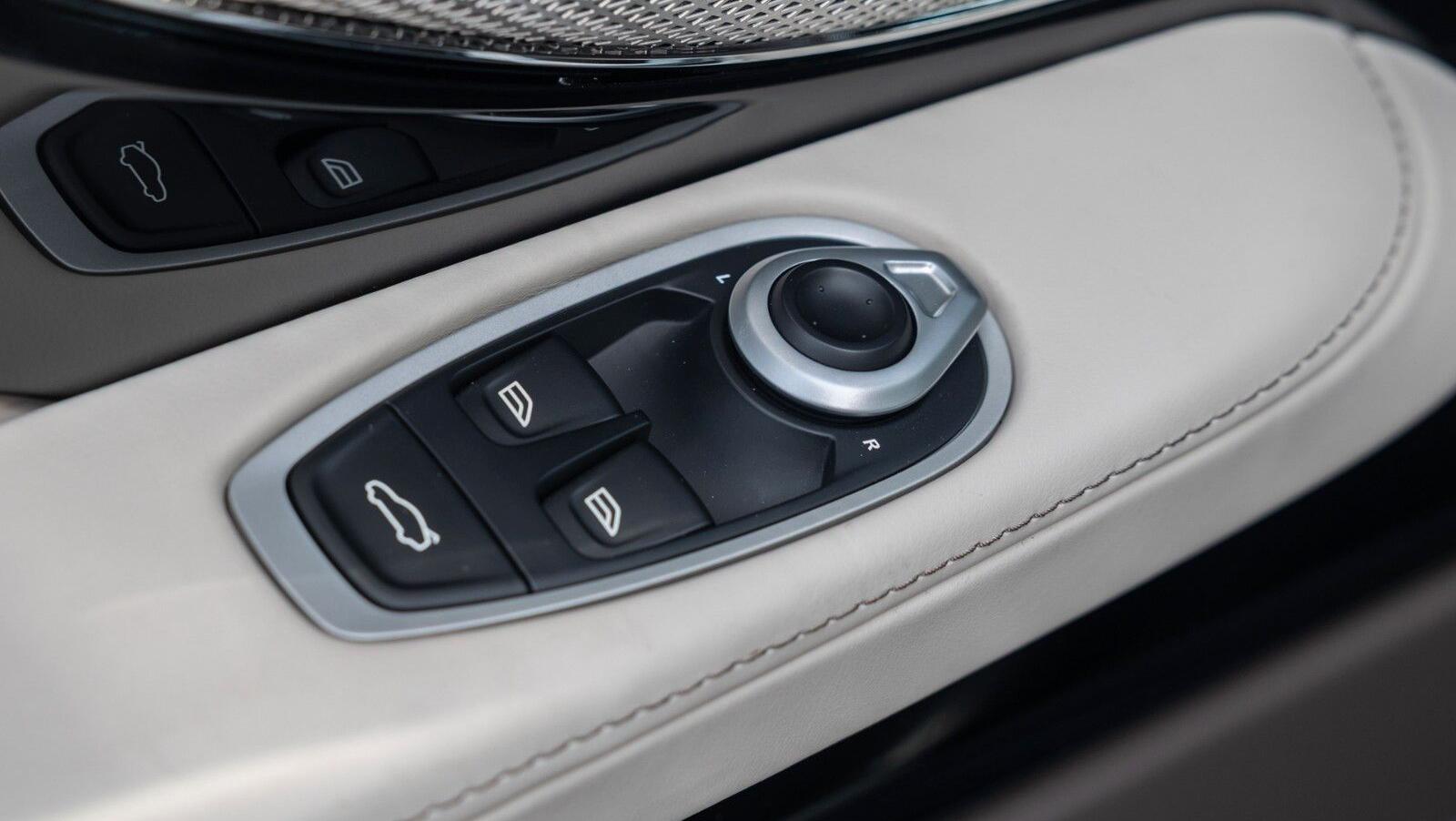 DB12 | Interieur Mid Duotone