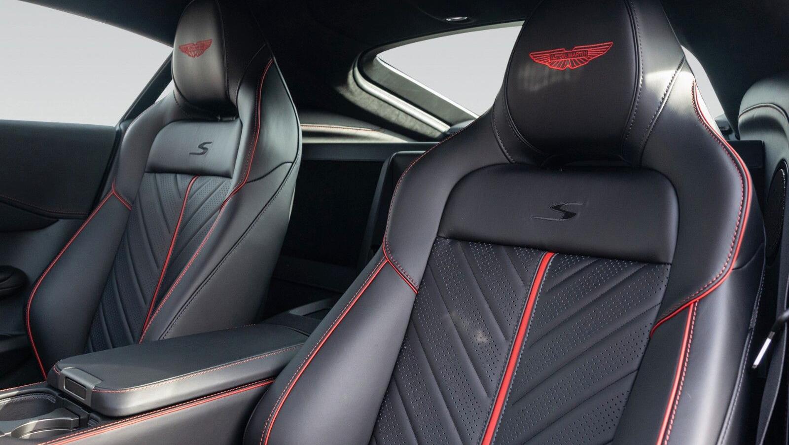 Vantage S MY26 | Satin Paint | CCB |