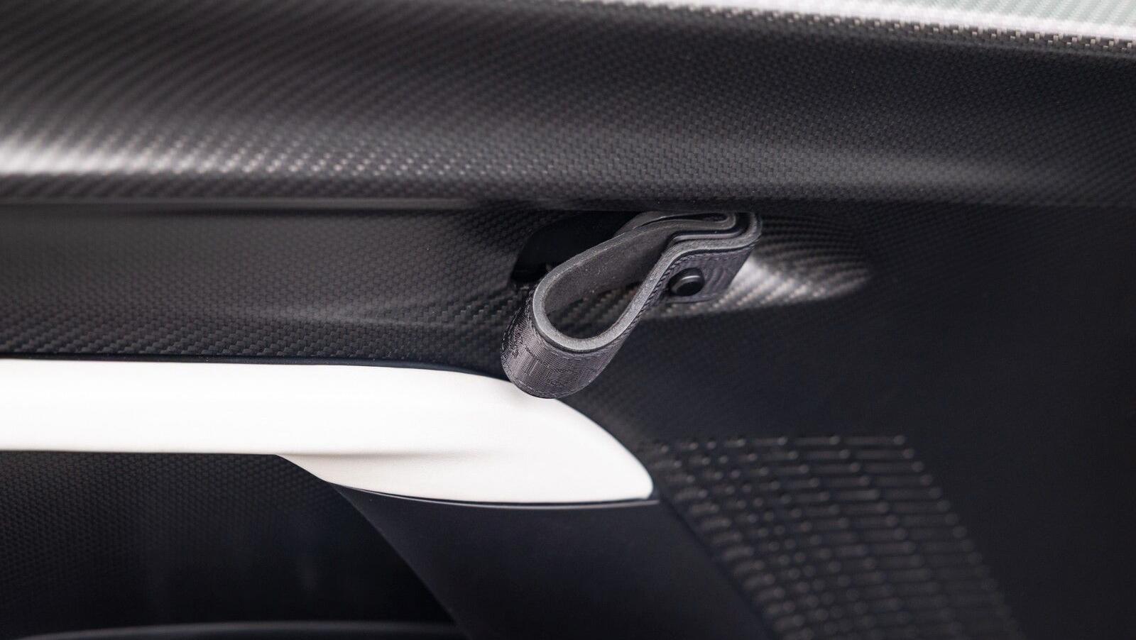 Valour | Satin Paint | Lightweight Seats