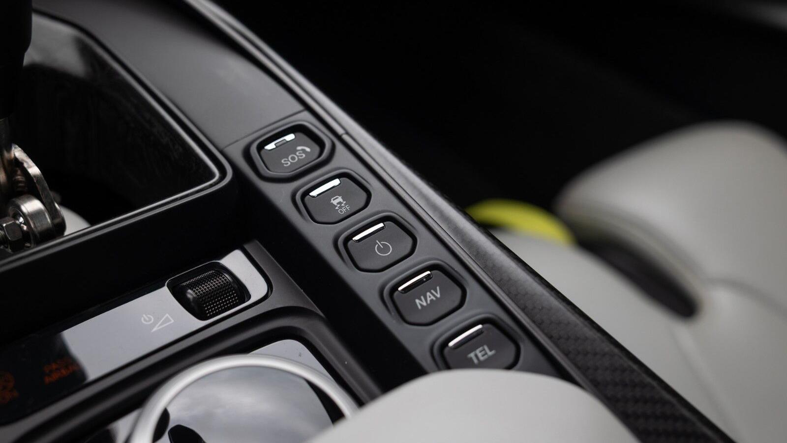 Valour | Satin Paint | Lightweight Seats