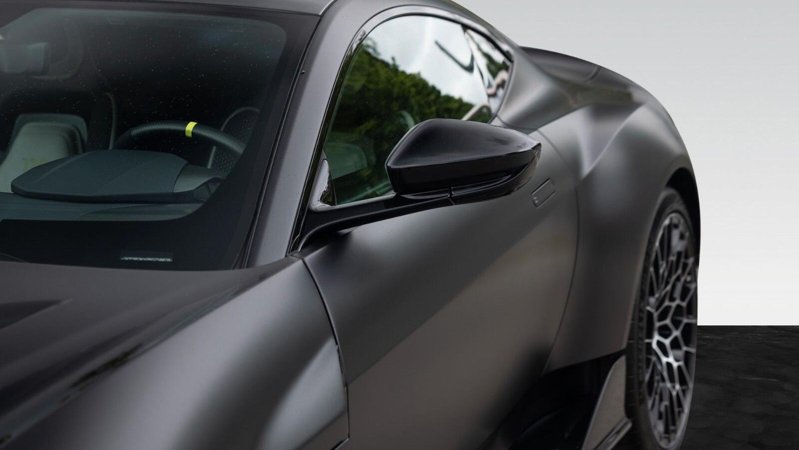 Valour | Satin Paint | Lightweight Seats