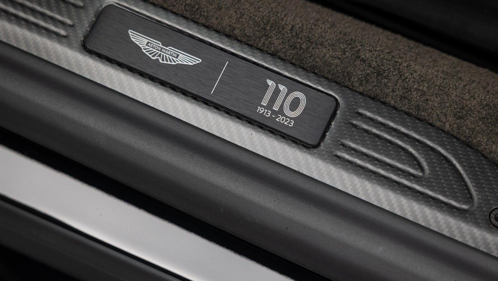 Valour | Satin Paint | Lightweight Seats